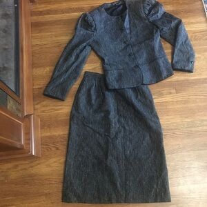 vintage Tahari Daniele O skirt suit 4 wool silk 80s